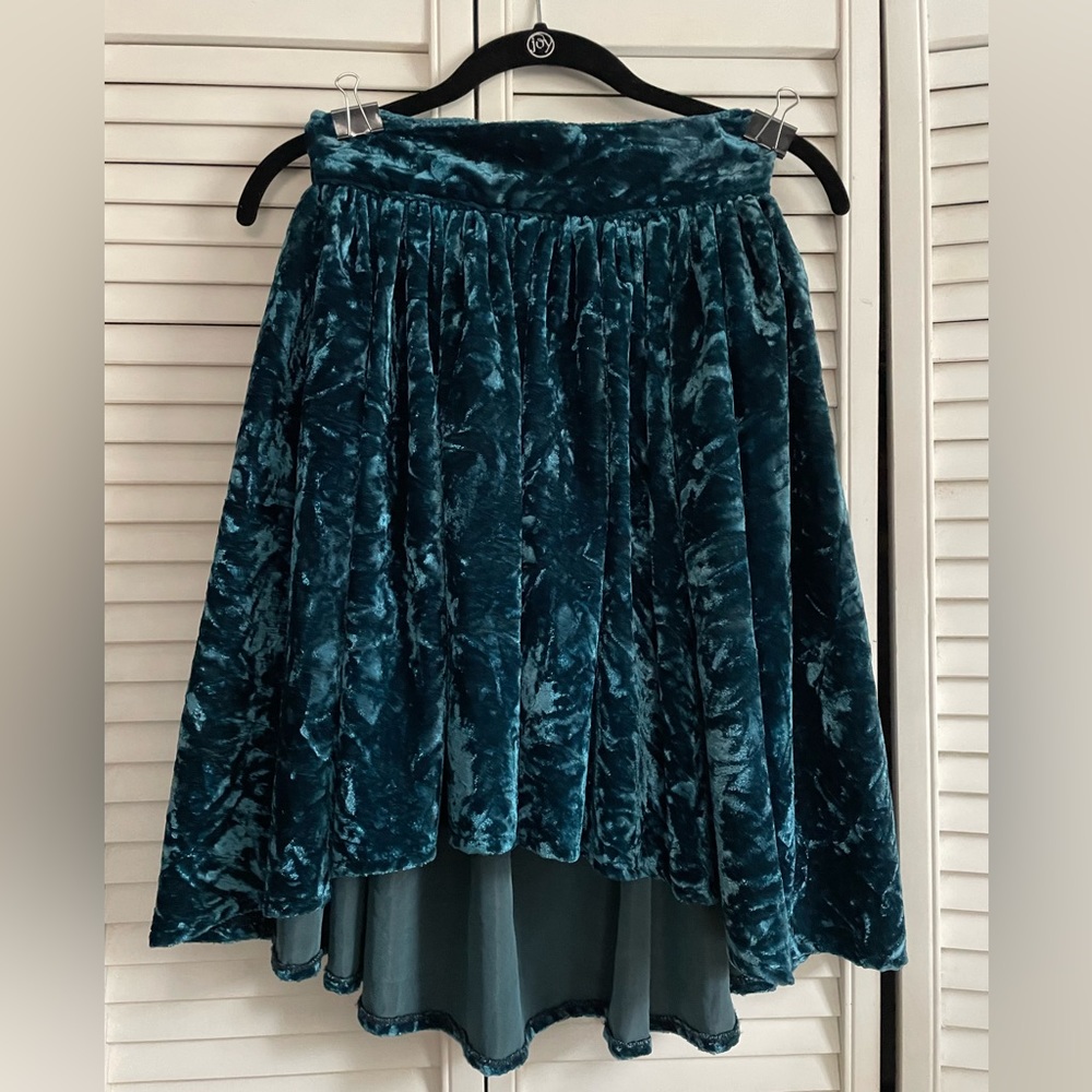 Velvet skirt with Vecro and Zipper Back closure